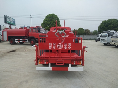 國六汽油2噸小型消防車